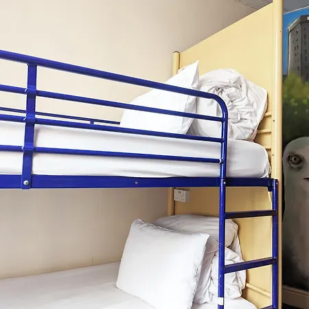 Hostal Rock N Bowl *