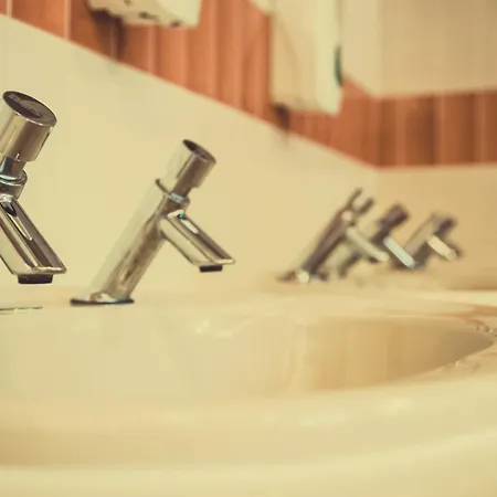 Hostal Rock N Bowl *