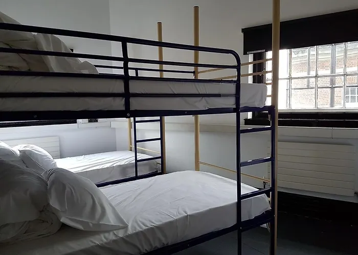 Rock N Bowl Vandrarhem *