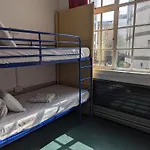 Rock N Bowl Hostel Μπρίστολ