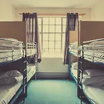 Rock N Bowl Hostel Μπρίστολ