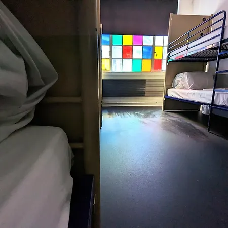 Rock N Bowl Hostel Bristol